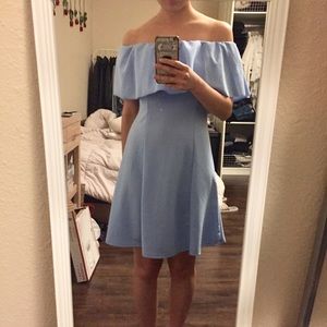 NWT Ces Femme Off Shoulder Dress